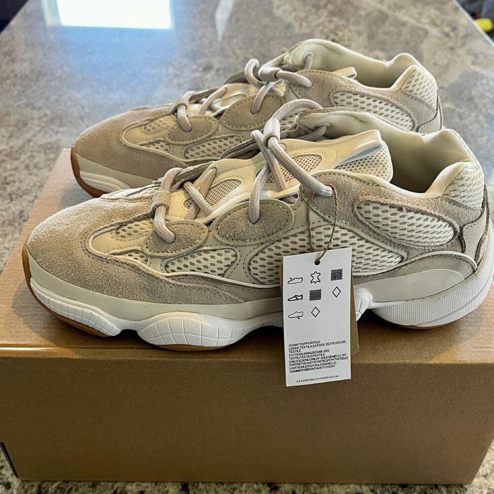 Yeezy 500 new in box
